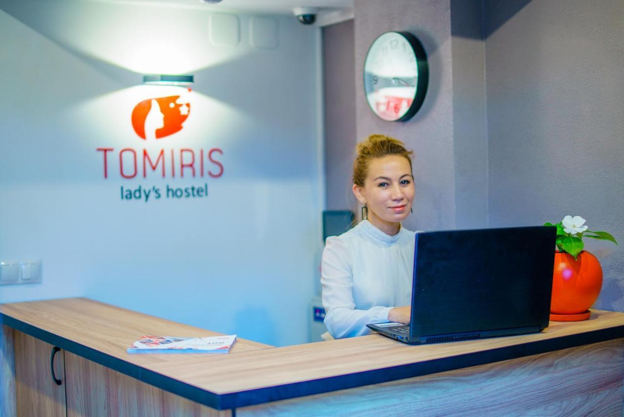 Tomiris Lady'S Capsul Hostel Only For Women Almaty Exterior photo